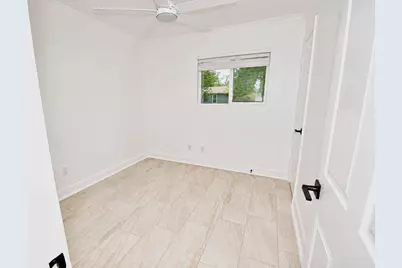 6027 Bluebell Circle, Austin, TX 78741 - Photo 13