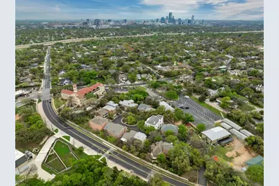 2712 Hillview Green Lane, Austin, TX 78703 - Photo 31