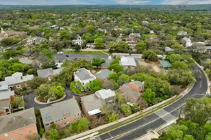 2712 Hillview Green Ln, Austin, TX 78703 - Photo 33