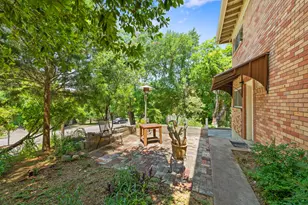 304 E 33rd St, Austin, TX 78705 - Photo 13