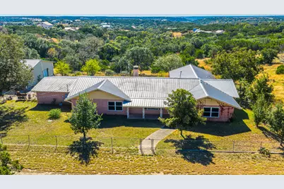 88 Oak Alley, Kerrville, TX 78028 - Photo 1