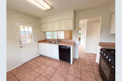 1301 Pitcairn Drive, Pflugerville, TX 78660 - Photo 9