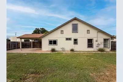 1301 Pitcairn Drive, Pflugerville, TX 78660 - Photo 5