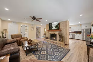 1105 Edgewater Dr, Spicewood, TX 78669 - Photo 5