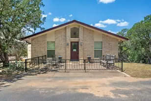 1105 Edgewater Dr, Spicewood, TX 78669 - Photo 3