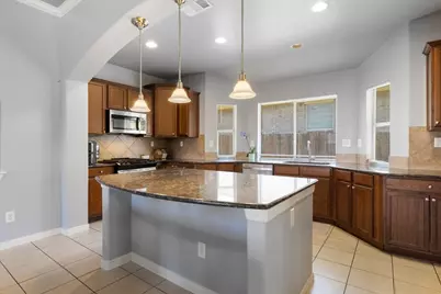 212 Lismore Street, Hutto, TX 78634 - Photo 17