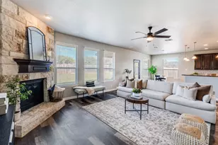 306 Oak Creek Way, New Braunfels, TX 78130 - Photo 11