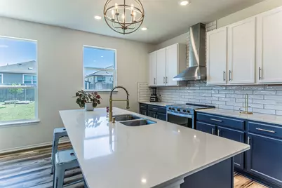 728 Bailey Park Drive, Jarrell, TX 76537 - Photo 3