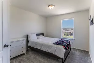 728 Bailey Park Dr, Jarrell, TX 76537 - Photo 35