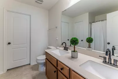 728 Bailey Park Drive, Jarrell, TX 76537 - Photo 11