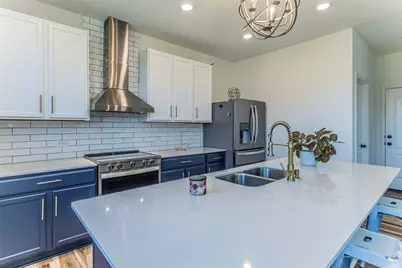 728 Bailey Park Drive, Jarrell, TX 76537 - Photo 5