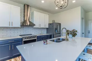 728 Bailey Park Dr, Jarrell, TX 76537 - Photo 5