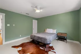 2001 Parker Ln, Austin, TX 78741 - Photo 15