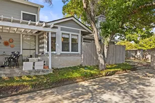 2001 Parker Ln, Austin, TX 78741 - Photo 29