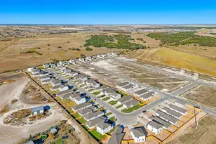 200 Firefox Wy, Jarrell, TX 76537 - Photo 13