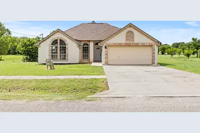 84 Thomas Drive, Martindale, TX 78655 - Photo 1