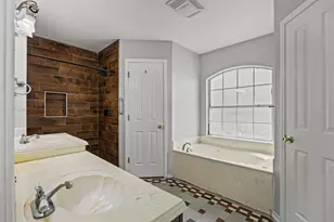 84 Thomas Dr, Martindale, TX 78655 - Photo 11