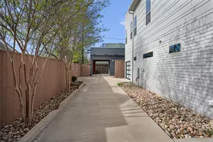 3010 E 18th 1/2 St, Austin, TX 78702 - Photo 7