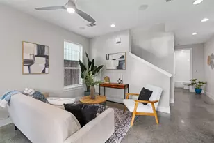 3010 E 18th 1/2 St, Austin, TX 78702 - Photo 11