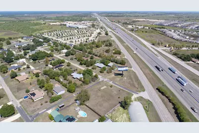 111 N 9th Street, Jarrell, TX 76537 - Photo 7