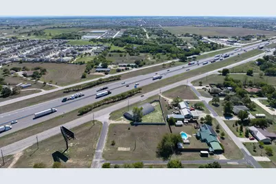 111 N 9th Street, Jarrell, TX 76537 - Photo 11