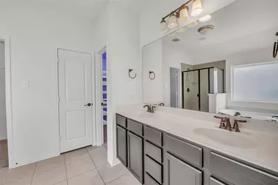 1181 Violet Lane, Kyle, TX 78640 - Photo 13