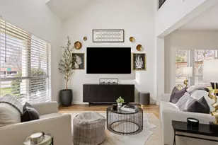 1205 S Main St, Georgetown, TX 78626 - Photo 3