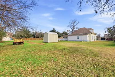 1725 Prather Street, Taylor, TX 76574 - Photo 9