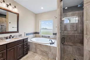 328 E Distant View Dr, Fredericksburg, TX 78624 - Photo 17