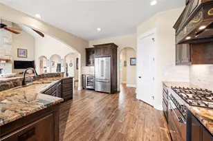 328 E Distant View Dr, Fredericksburg, TX 78624 - Photo 11