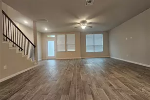 8721 Whitter Dr, Austin, TX 78747 - Photo 9