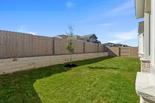 9501 Boathouse Dr, Austin, TX 78744 - Photo 25