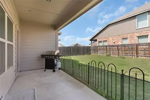 1027 Slight St, New Braunfels, TX 78130 - Photo 29