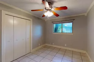 9104 Quail Creek Dr, Austin, TX 78758 - Photo 11