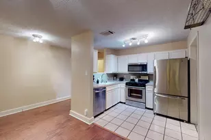 9104 Quail Creek Dr, Austin, TX 78758 - Photo 3