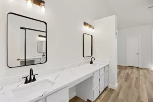 7122 Wood Hollow Dr, Austin, TX 78731 - Photo 7