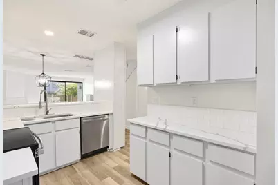 7122 Wood Hollow Drive #29, Austin, TX 78731 - Photo 5