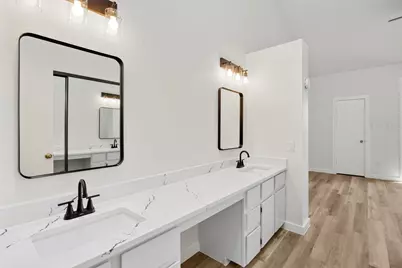 7122 Wood Hollow Drive #29, Austin, TX 78731 - Photo 7