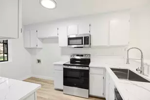 7122 Wood Hollow Dr, Austin, TX 78731 - Photo 13