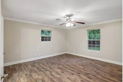810 Vogel Drive, Lockhart, TX 78644 - Photo 19