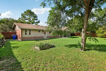 810 Vogel Drive, Lockhart, TX 78644 - Photo 35
