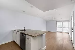 909 Reinli St, Austin, TX 78751 - Photo 9