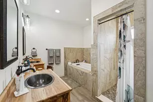 156 Three Creeks Dr, Bertram, TX 78605 - Photo 11