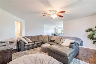 981 Goldenrod St, Kyle, TX 78640 - Photo 7