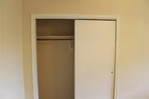 304 E 33rd St, Austin, TX 78705 - Photo 9