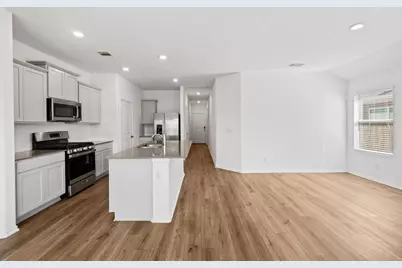 110 Madrid, Kyle, TX 78640 - Photo 13