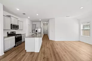 110 Madrid, Kyle, TX 78640 - Photo 13