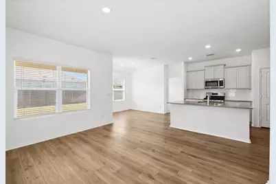 110 Madrid, Kyle, TX 78640 - Photo 11