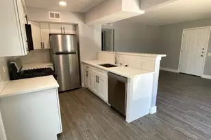 2504 Manor Cir, Austin, TX 78723 - Photo 5