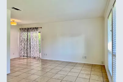 2528 Berkett Drive, Austin, TX 78745 - Photo 9